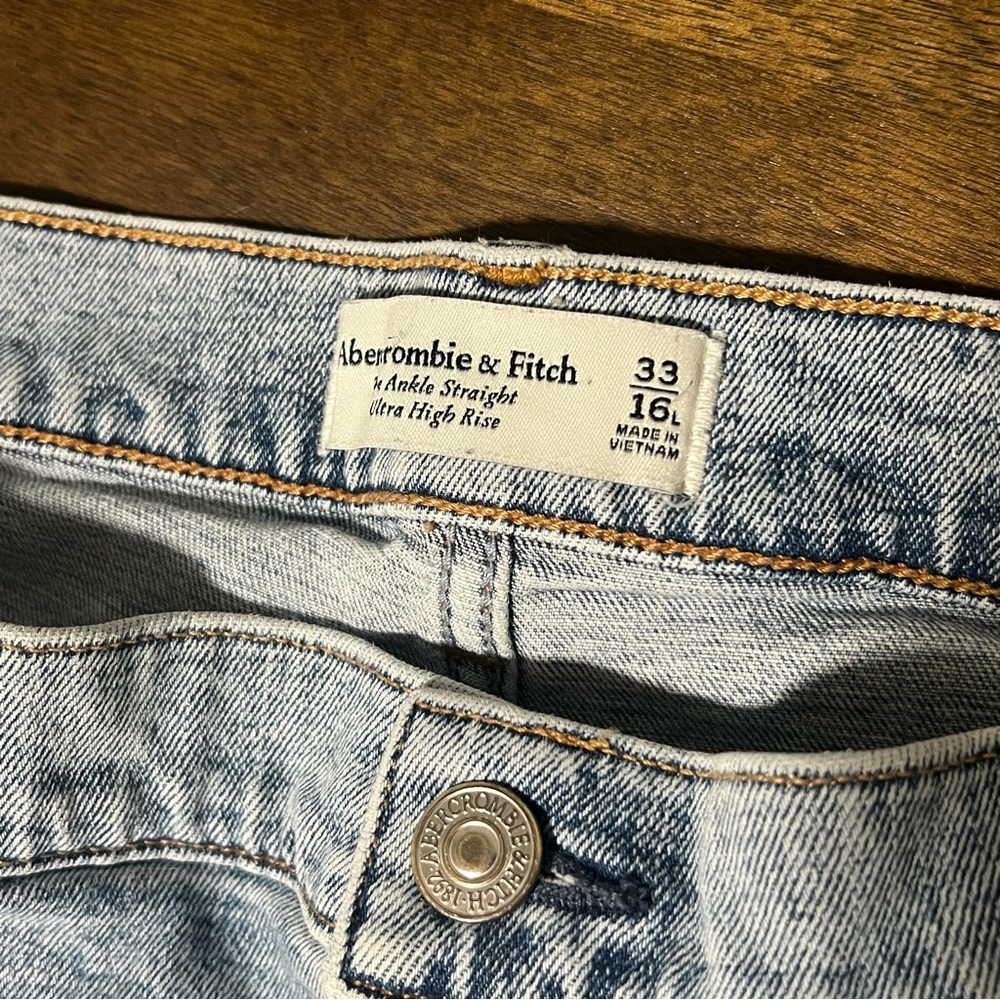 Abercrombie & Fitch Ankle Straight Ultra High Rise 33/16 - Picture 5 of 9